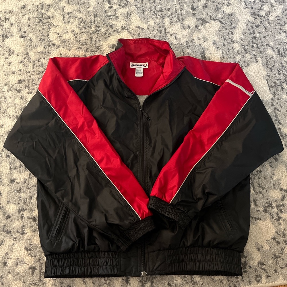 Roundtree & Yorke Men's Black and Red Windbreaker